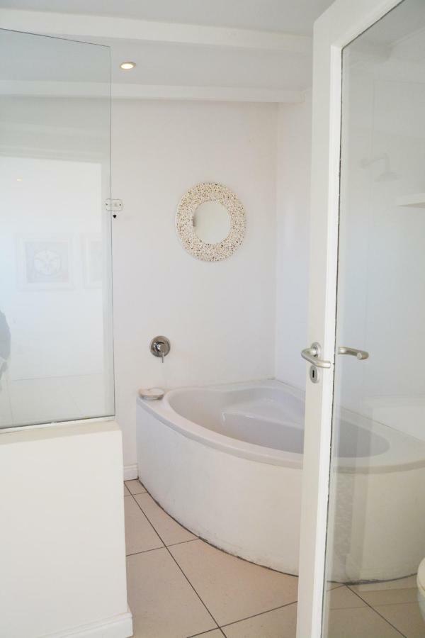 Whale View Hermanus Beach Club Villa Екстериор снимка